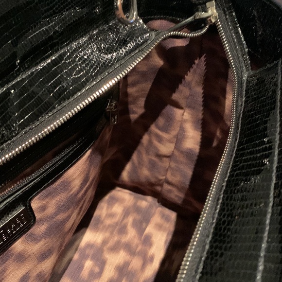 Patent leather Stuart Weitzman handbag - Picture 5 of 9